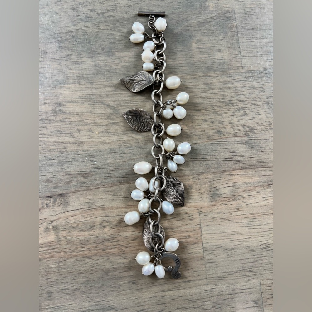 Retired Silpada Sterling Silver Leaf & Freshwater Pearl Dangle Bracelet B1631